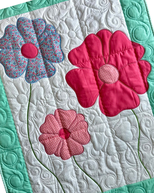 Breezy Blooms - USB