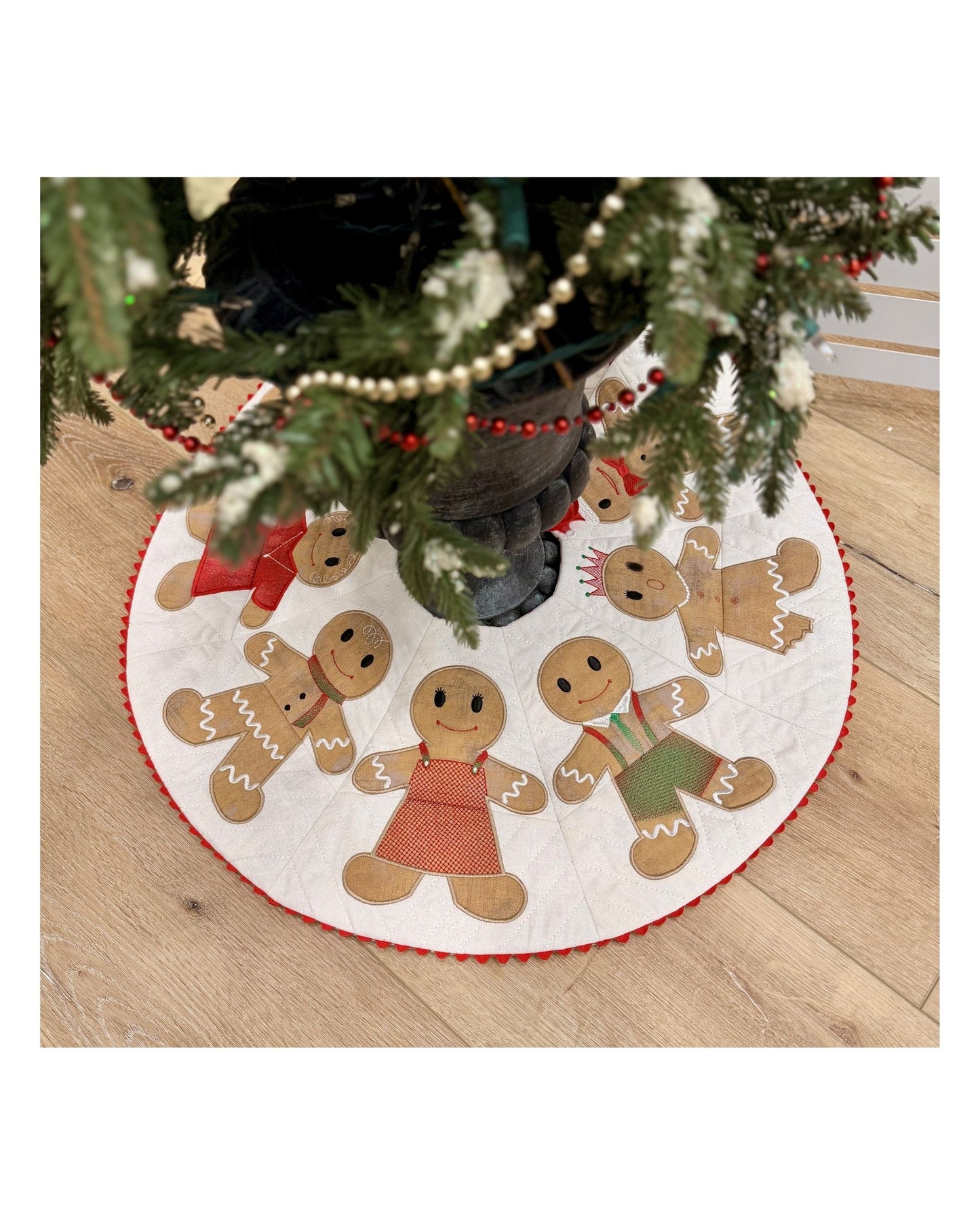 Gingerbread Table Topper - Digital Download