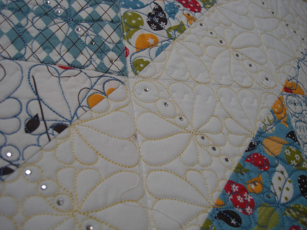 "Raising Daisies" - Alayna Quilt